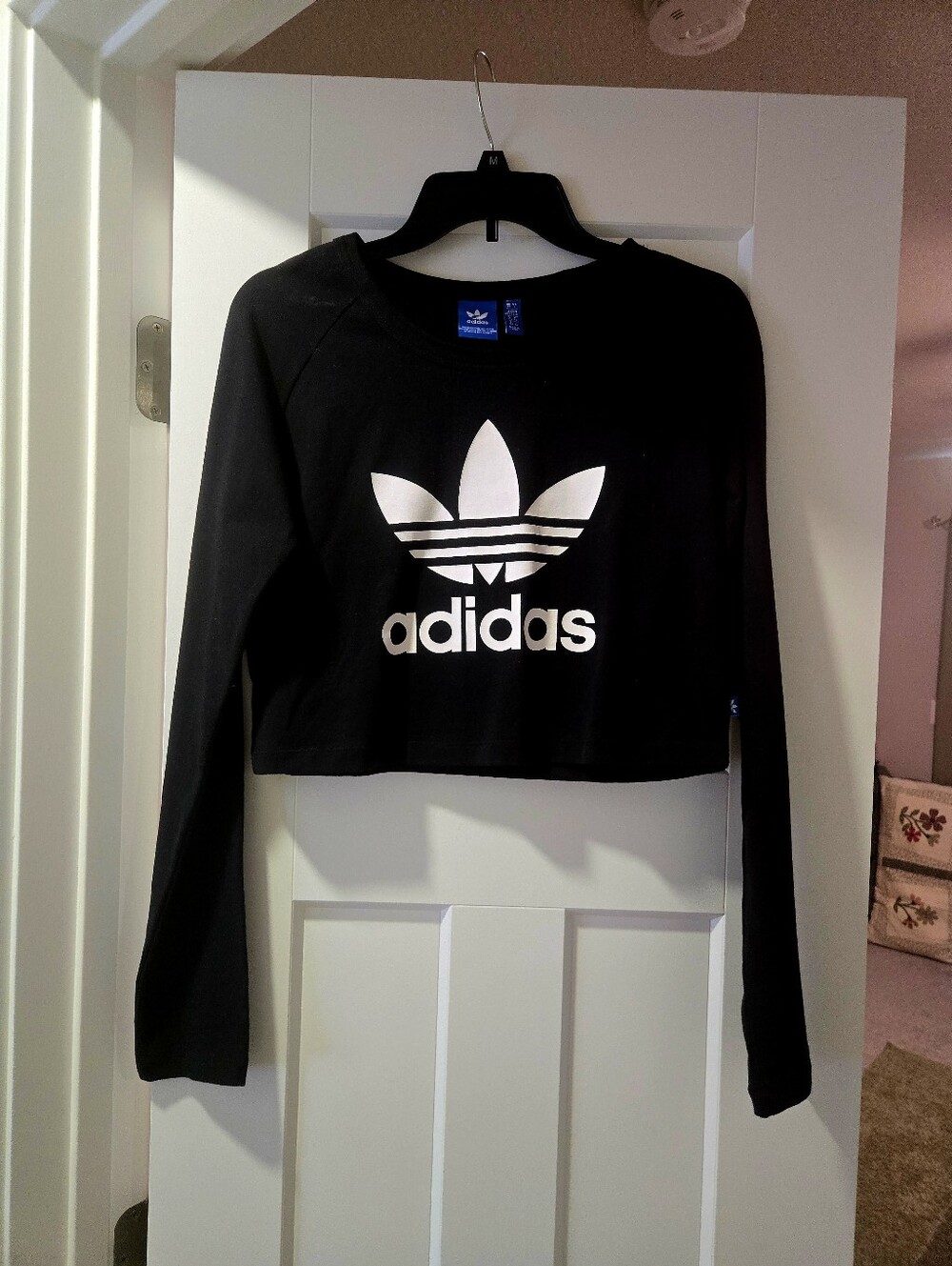 NWOT ADIDAS Cropped Sweatshirt